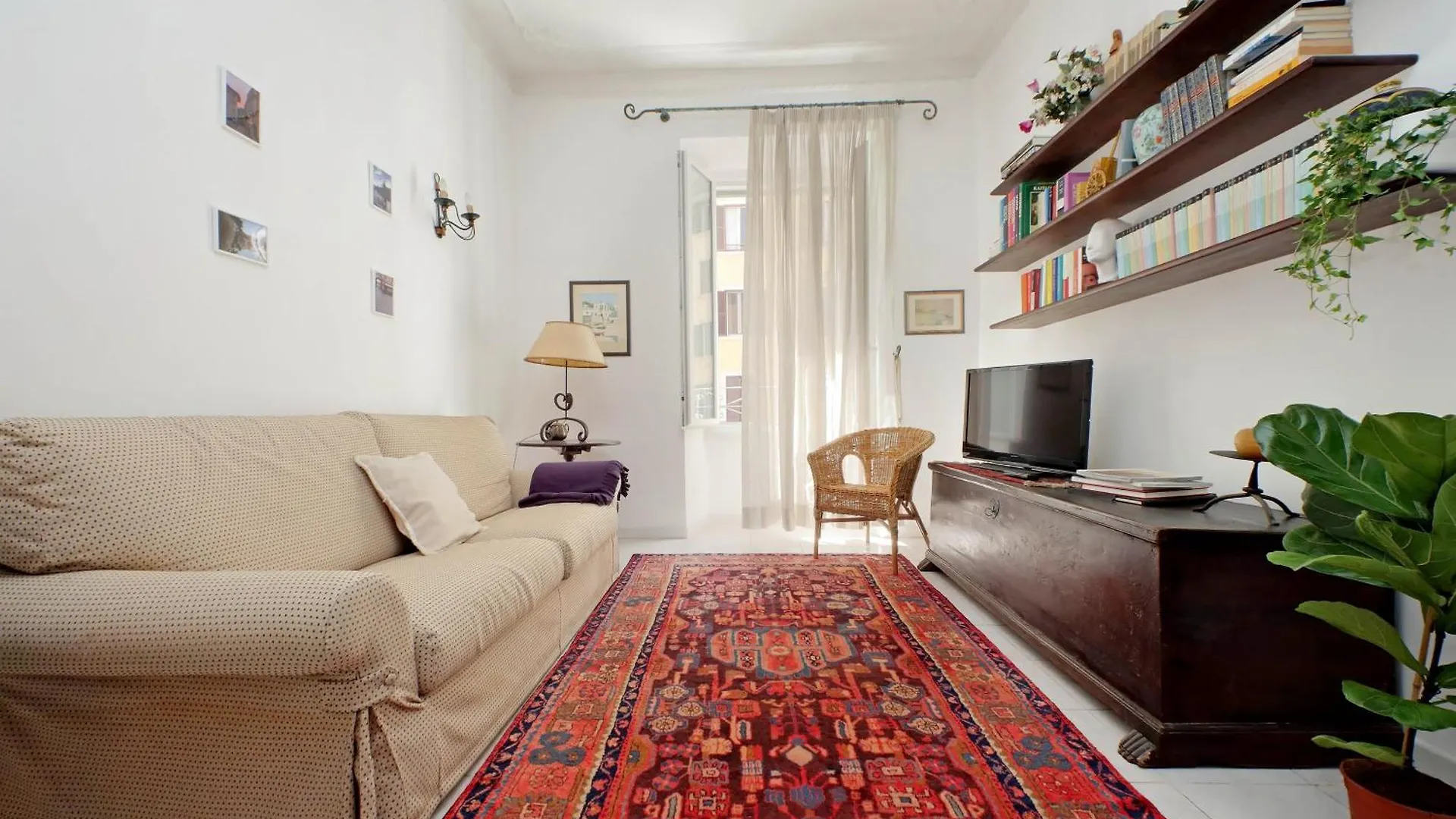 Happy Place Rome Apartment